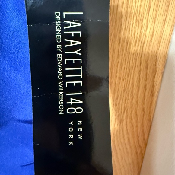 Lafayette 148 Silk Blouse Top Sz 6 Women’s Blue Sleeveless Ruffled Button Up - Picture 4 of 9